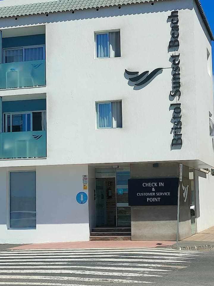 Ocean Sunset Bristol Appartement Corralejo Buitenkant foto